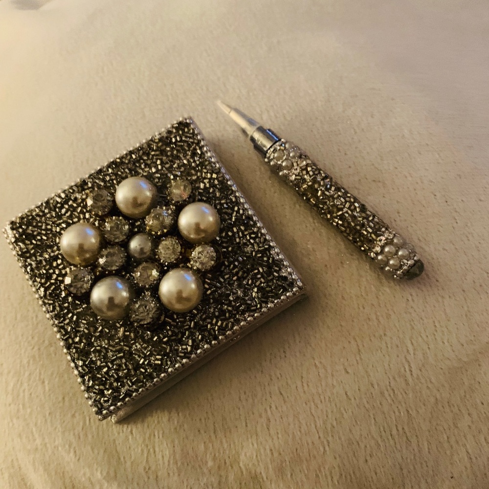 Pearl and silver ice book with pen